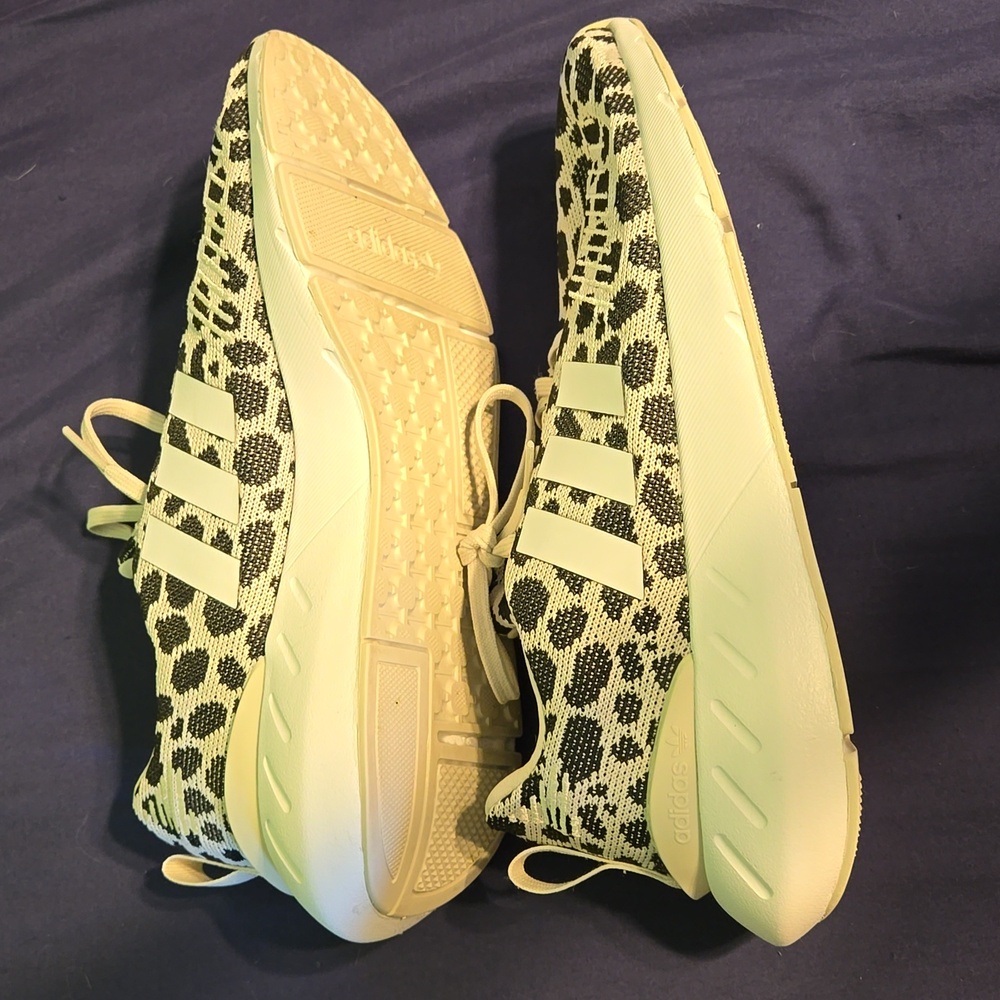 Adidas Shoes View 4